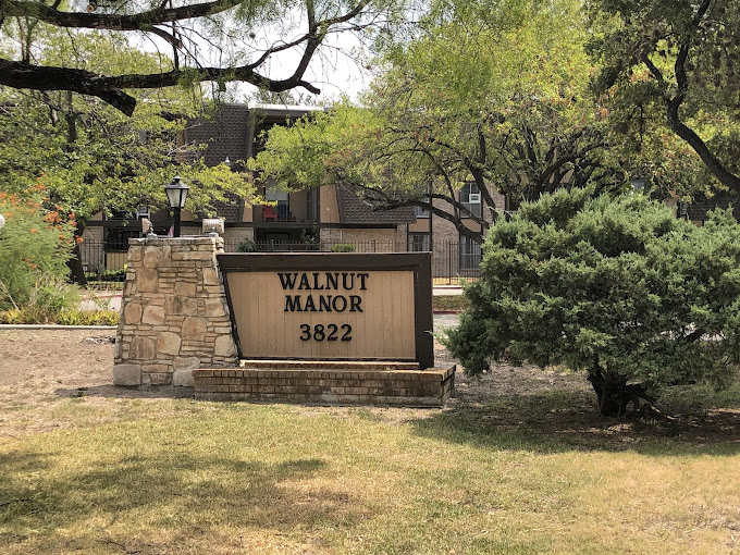 Walnut Manor Apartments